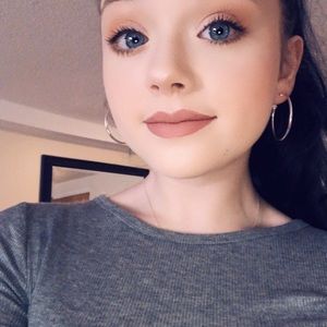 Meet your Posher, Hailey